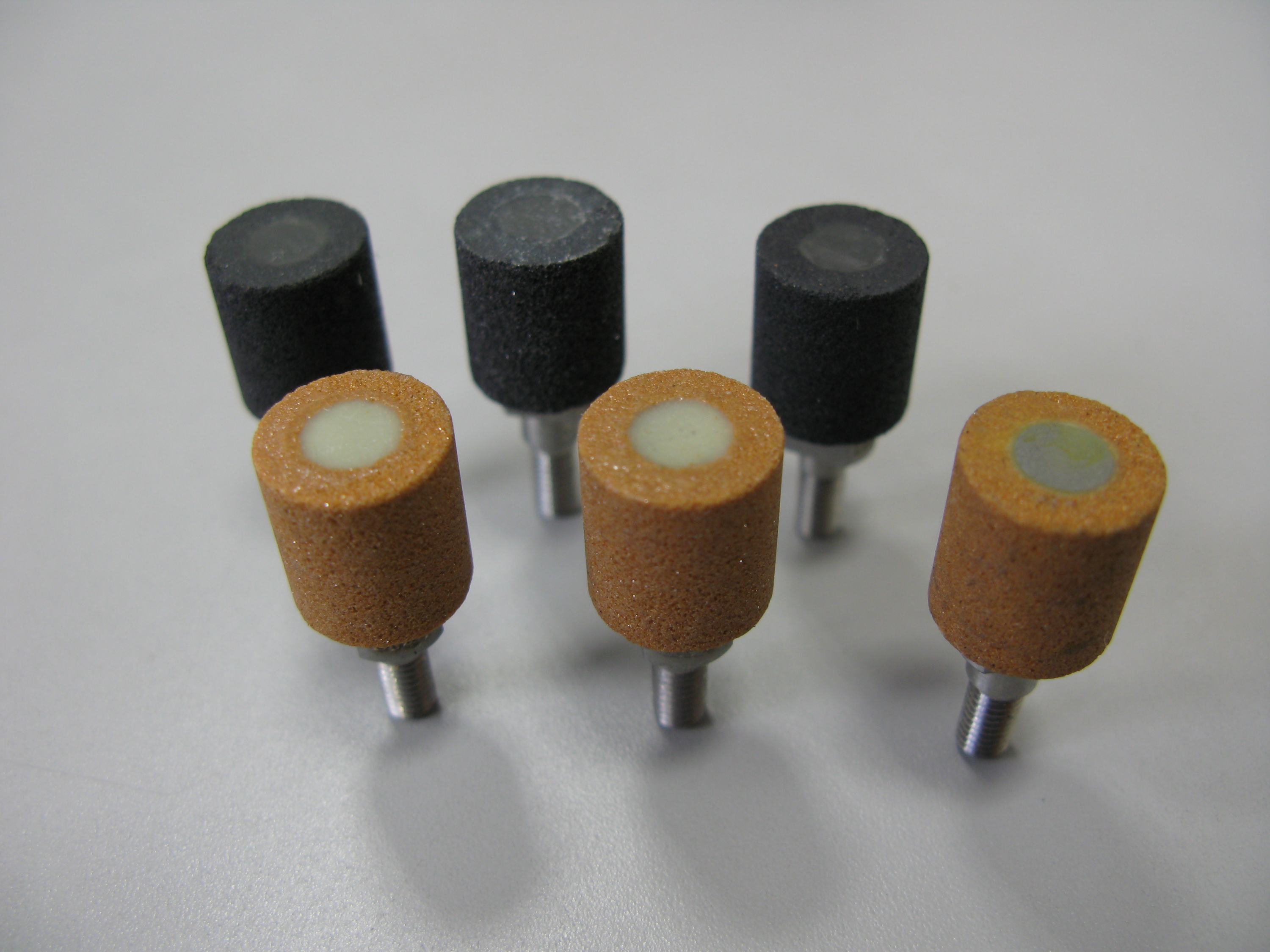 ND 04: Đá mài gắn trục 軸付ホイール